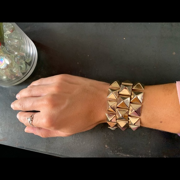 SOLD- 🎁 FREE GIFT - Dynamite Bracelet - Picture 3 of 4